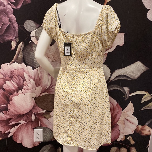 Forever 21 Floral Dress - Picture 4 of 6